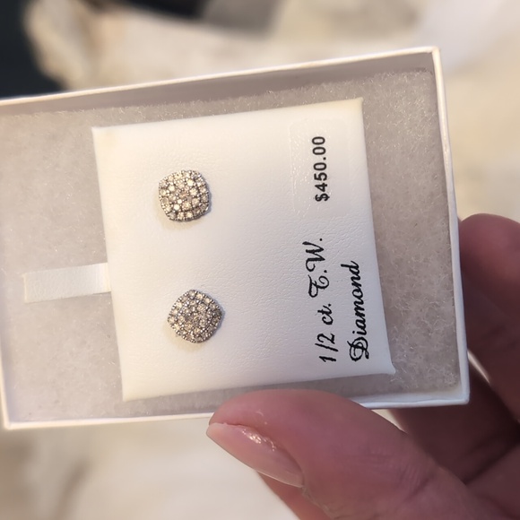 Diamond earrings 1/2 ct - Picture 2 of 4